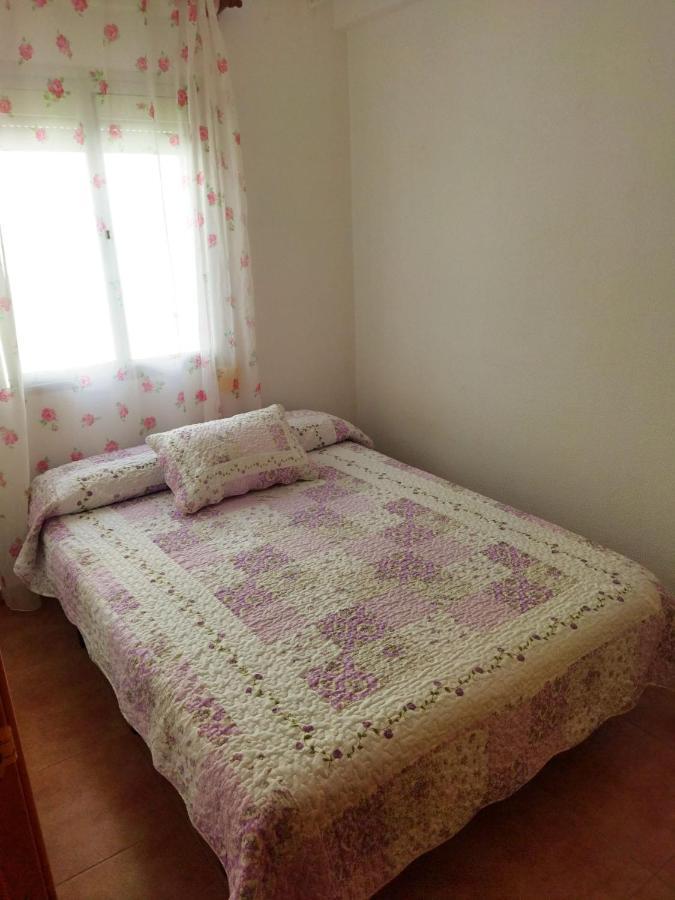Apartamento Tranquilo Con 3 Dormitorios กาดิซ ภายนอก รูปภาพ